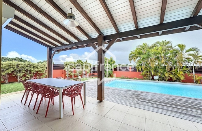 Location Maison 159m&sup2; 5 pi&#232;ces Gosier