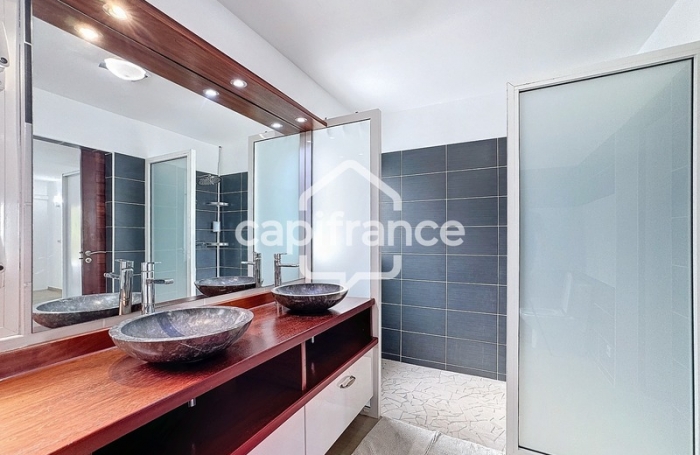 Location Maison 159m&sup2; 5 pi&#232;ces Gosier