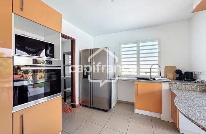 Location Maison 159m&sup2; 5 pi&#232;ces Gosier