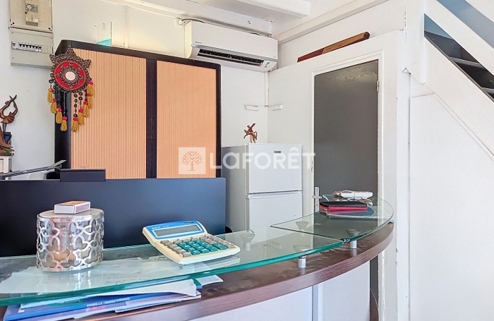 Vente Local commercial 331.14m² Pointe-à-Pitre