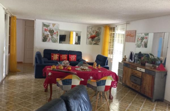 Vente Maison 164m&sup2; 7 pi&#232;ces Gourbeyre