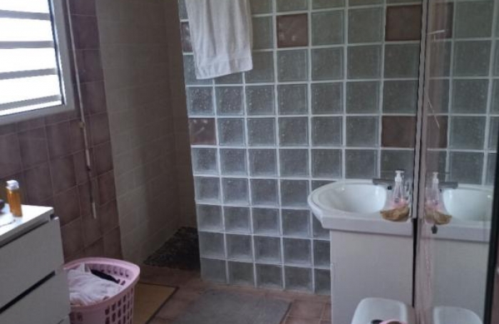 Vente Maison 164m&sup2; 7 pi&#232;ces Gourbeyre