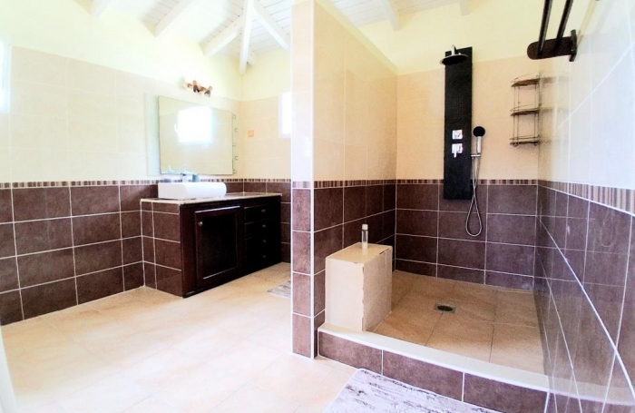 Location Maison 114.38m&sup2; 4 pi&#232;ces Les Abymes