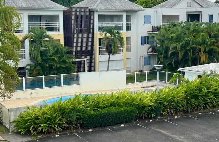 Vente Appartement 45m&sup2; 2 pi&#232;ces Les Abymes