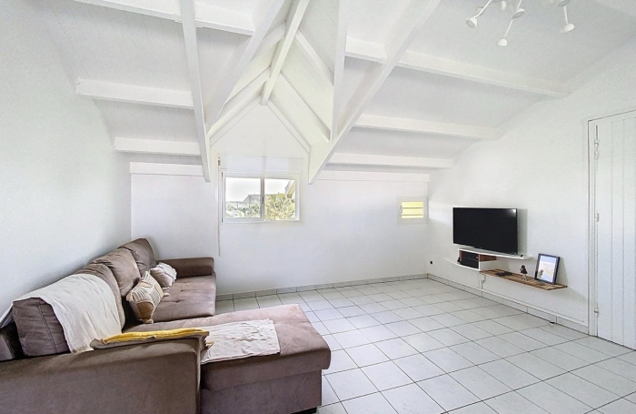 Location Appartement 48.6m² 2 pièces Baie Mahault