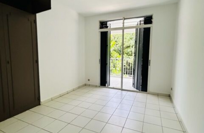 Location Maison 150m&sup2; 5 pi&#232;ces Gosier