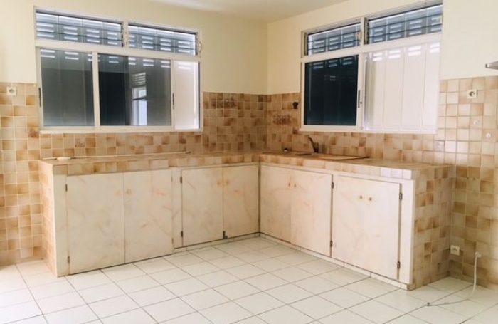 Location Maison 150m&sup2; 5 pi&#232;ces Gosier