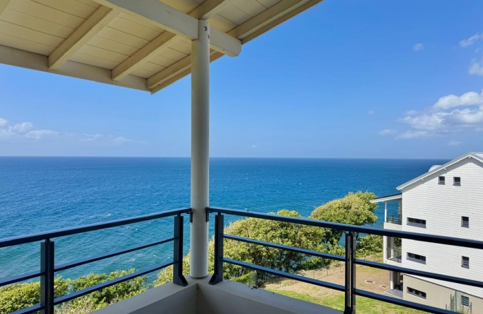 A louer Vieux-Fort - Duplex  T4 climatisé au 1ᵉr étage - terrasse vue imprenable sur les Saintes