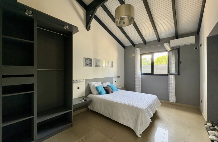 MAGNIFIQUE VILLA T5 MEUBLEE + GARAGE LAMENTIN