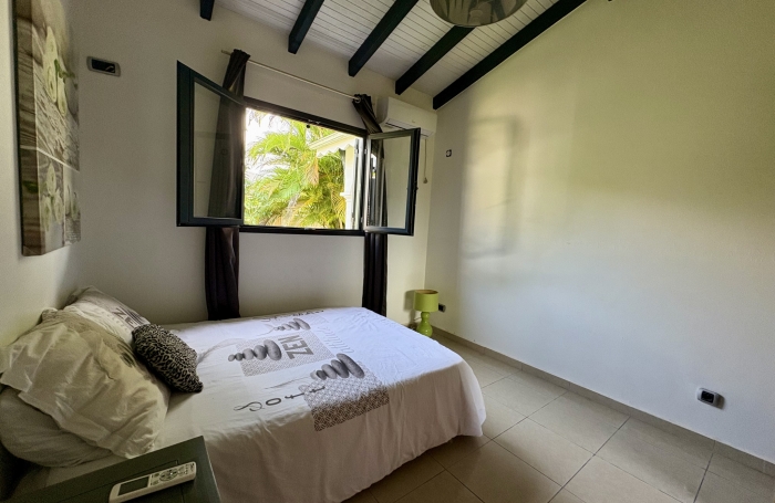 MAGNIFIQUE VILLA T5 MEUBLEE + GARAGE LAMENTIN