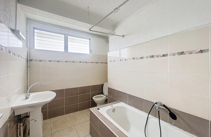 Location Appartement 105m² 5 pièces Pointe-à-Pitre