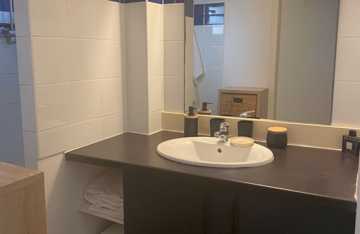 BEL APPARTEMENT T2 RENOVE RESIDENCE AVEC PISCINE PLAISANCE