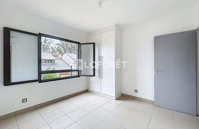 Location Appartement 53.6m² 3 pièces Saint François