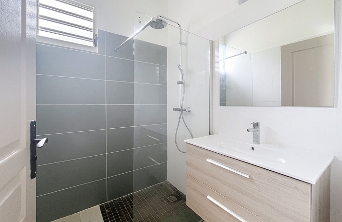Location Maison 64m² 3 pièces Goyave