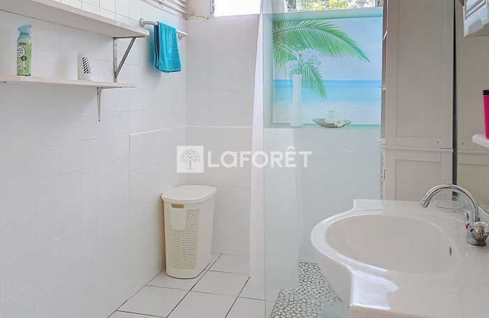 Location Maison 85m² 5 pièces Saint François