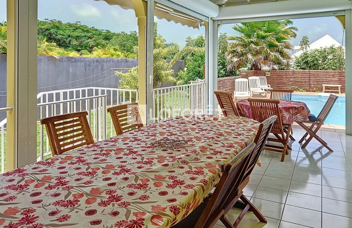 Location Maison 85m² 5 pièces Saint François