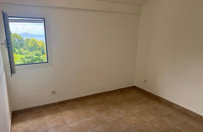 Gourbeyre, appartement T4 duplex, vue imprenable sur Les Saintes