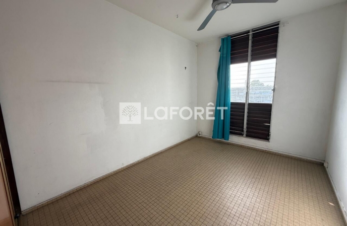 Vente Appartement 74.09m² 4 pièces Les Abymes
