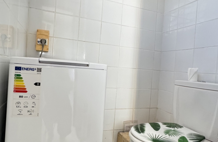 BOUILLANTE - APPARTEMENT meublé T2 à Poirier.