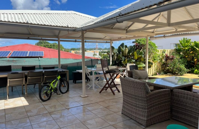 Vente Maison 360m&sup2; 11 pi&#232;ces Les Abymes