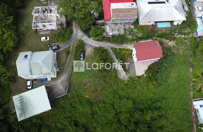 Vente Terrain 700m² Les Abymes