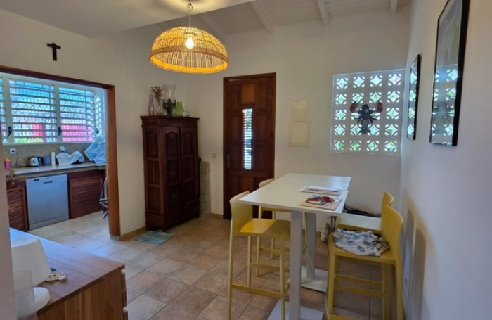 Vente Maison 320m&sup2; 7 pi&#232;ces Les Abymes
