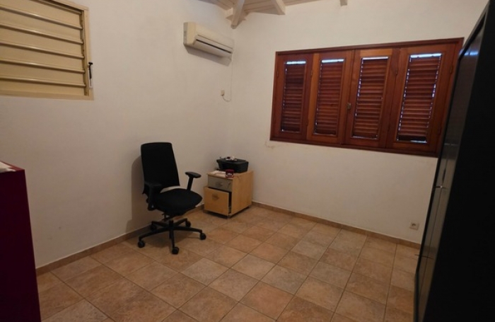 Vente Maison 320m&sup2; 7 pi&#232;ces Les Abymes