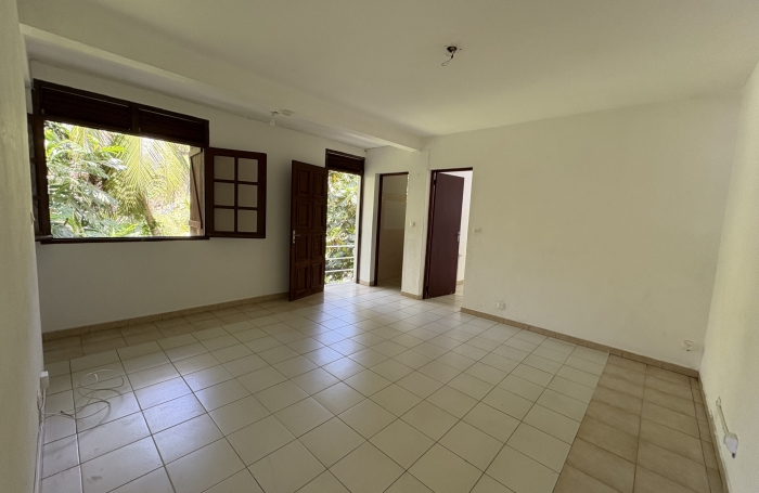 BAS DE VILLA T2 LA BOUAYE
