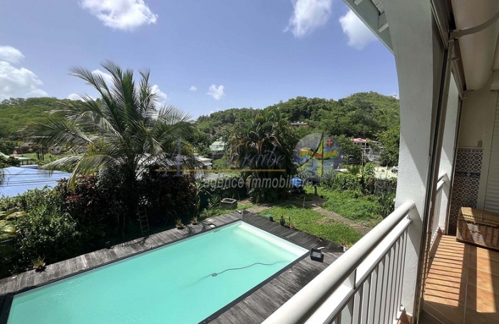 Belle maison d'architecte de 133 m2 avec piscine et garage double