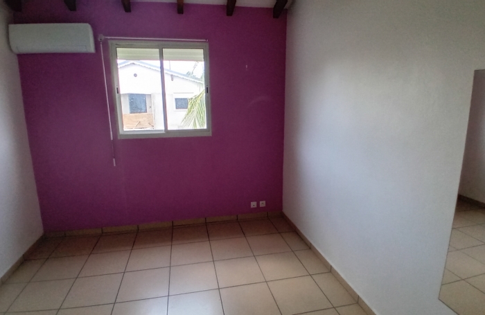 LE GOSIER Haute de villa de type T4 97190