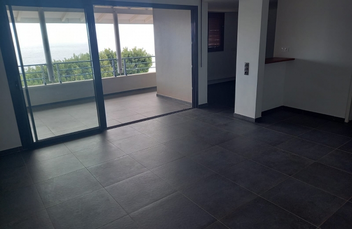 VIEUX FORT : Résidence La Rose Des Vents,  L'Octant, T3 DPLEX  No27