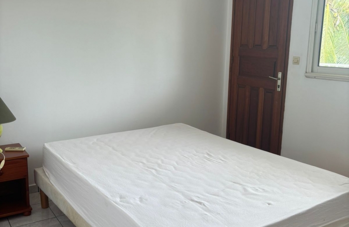 CHARMANT APPARTEMENT T2 MEUBLE A SAINTE ANNE