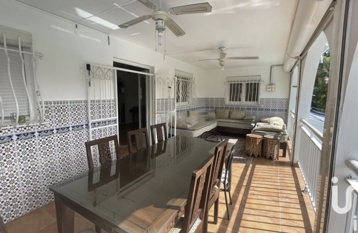 Vente Maison 145m&sup2; 5 pi&#232;ces Gosier