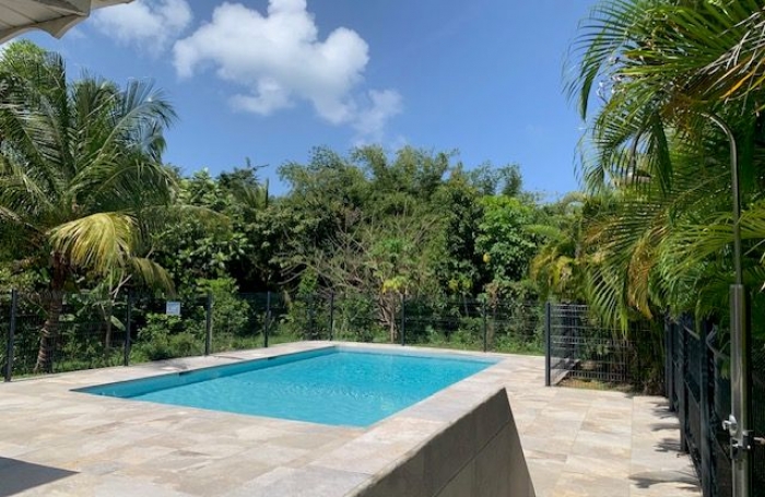 Vente Maison 81.6m&sup2; 4 pi&#232;ces Sainte Rose