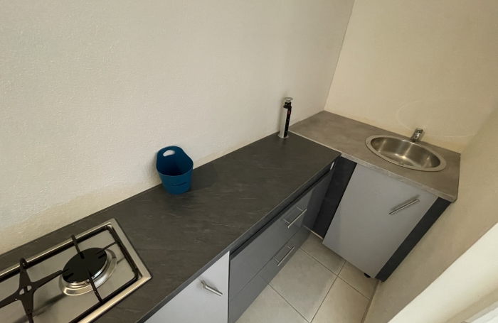 STUDIO meublé proche Université