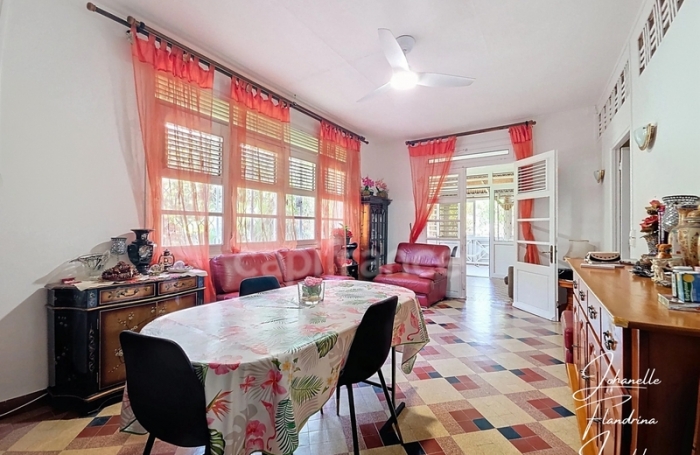 Vente Maison 184m&sup2; 9 pièces Basse-Terre