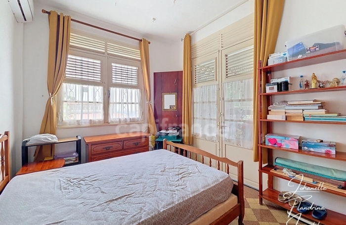 Vente Maison 184m&sup2; 9 pièces Basse-Terre