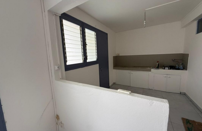Location Appartement 30.34m&sup2; 1 pi&#232;ce Basse-Terre