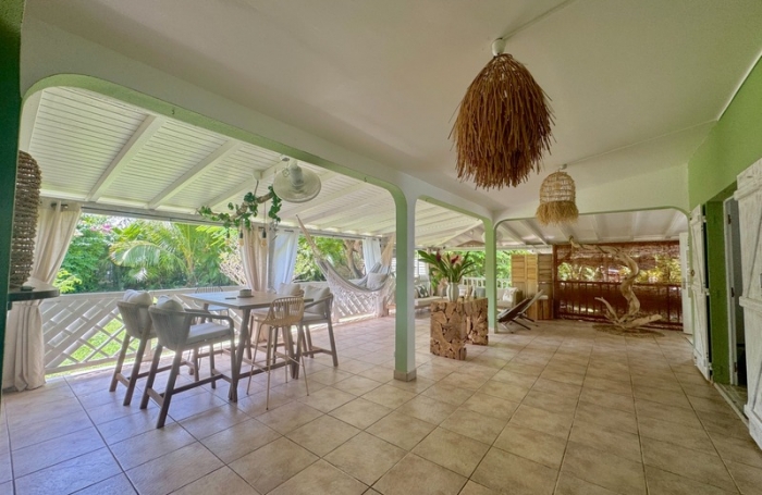 Vente Divers 232m&sup2; 11 pi&#232;ces Saint François