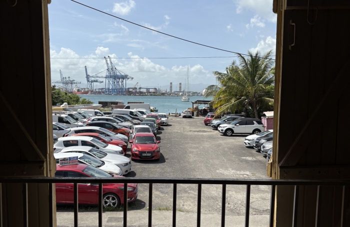 MAISON A RENOVER SUR 1 NIVEAU POINTE-A-PITRE