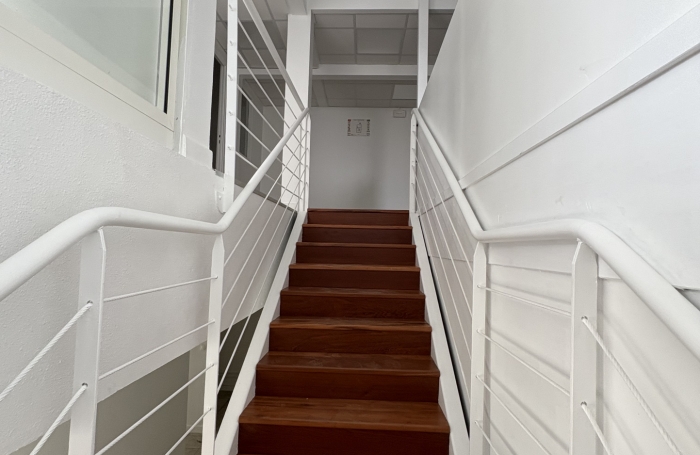 LOCAL COMMERCIAL 200M2  ZONE ARNOUVILLE