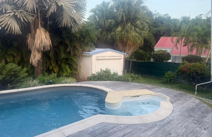 Location Maison 94m&sup2; 5 pi&#232;ces Saint Claude