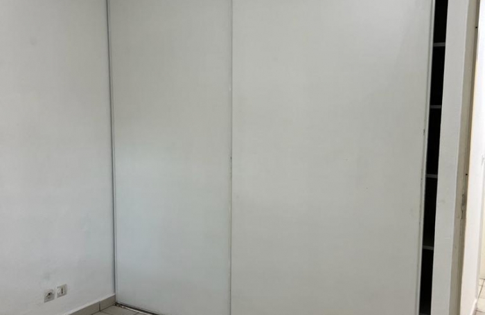 Á SAISIR - Appartement T2 Résidence de l'Université