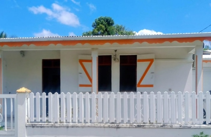 Vente Maison 60m&sup2; 4 pi&#232;ces Basse-Terre