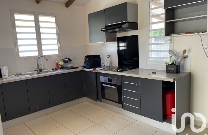 Location Maison 82m&sup2; 4 pi&#232;ces Sainte Rose