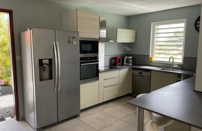 Vente Maison 76.29m&sup2; 3 pi&#232;ces Sainte Rose