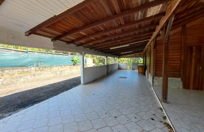 MAISON F4 DANS LOTISSEMENT, IDEALEMENT SITUEE