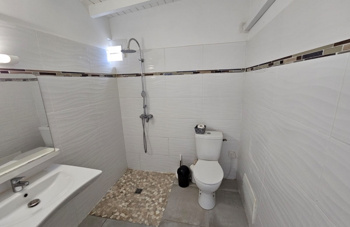 SUPERBE MAISON A LOUER A BAIE-MAHAULT