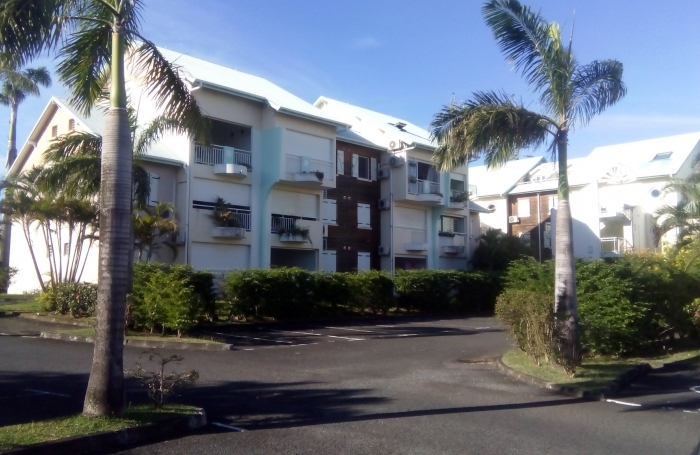 3 pi&egrave;ces 57.37 m2 BAIE-MAHAULT Moudong Sud, T3 RDC