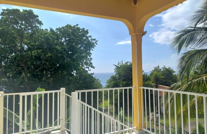 Location Appartement T2 Calme et Vue Mer à POINTE-NOIRE